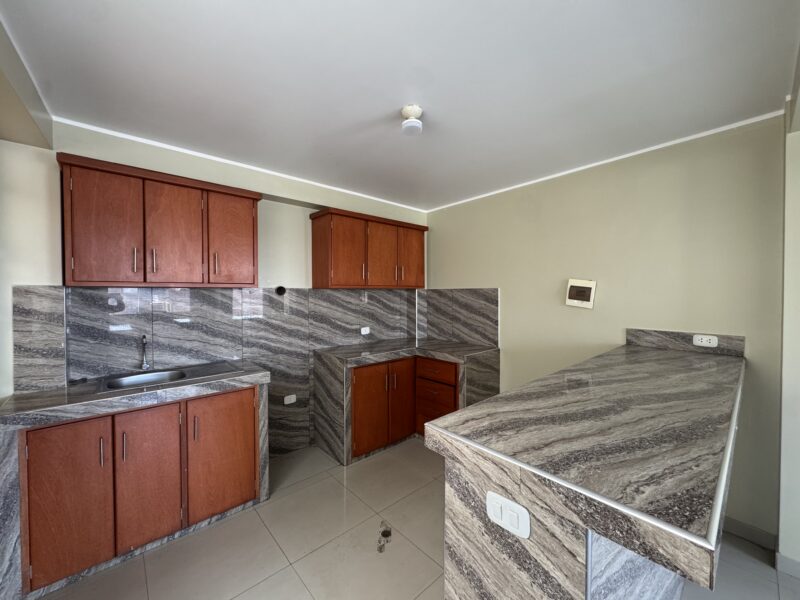SE ALQUILA DEPARTAMENTO EN 3 PISO CERCA A LA UPT