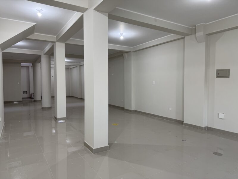 SE ALQUILA LOCAL COMERCIAL EN CONO SUR - AV. BOHEMIA TACNEÑA