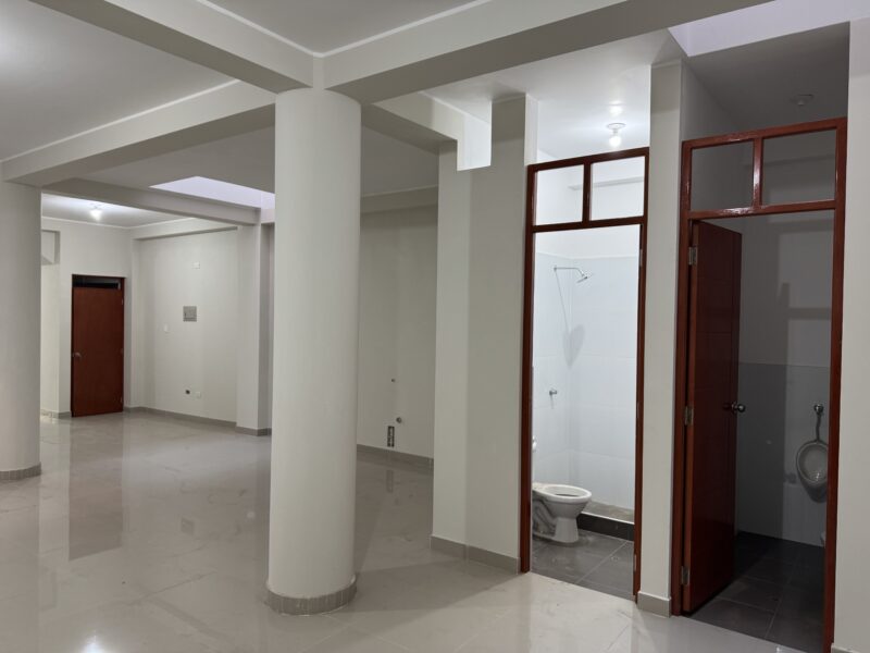 SE ALQUILA LOCAL COMERCIAL EN CONO SUR - AV. BOHEMIA TACNEÑA