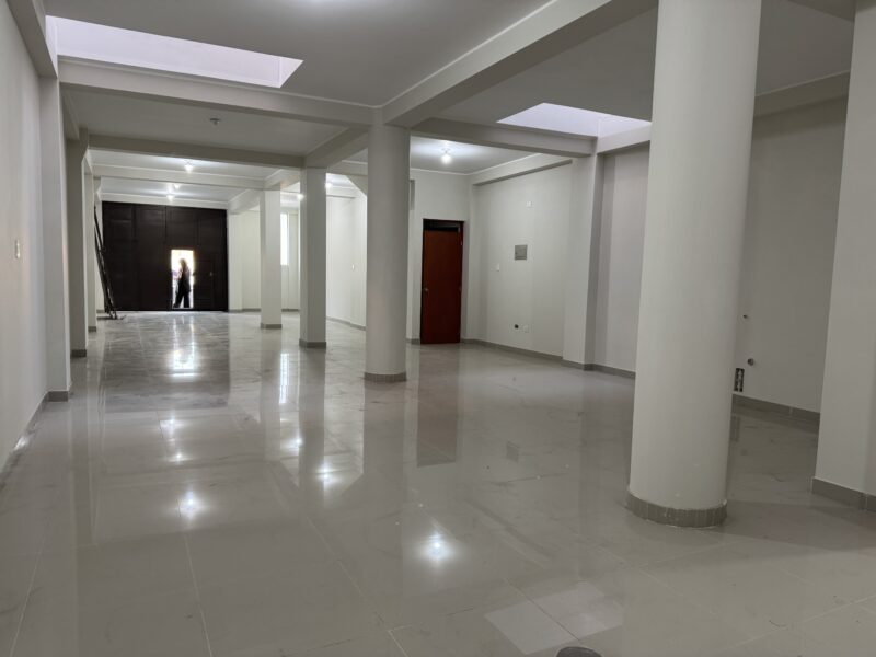 SE ALQUILA LOCAL COMERCIAL EN CONO SUR - AV. BOHEMIA TACNEÑA